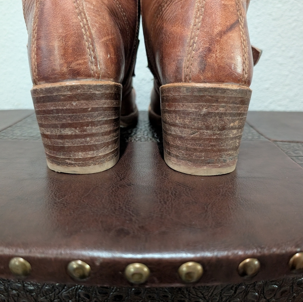 Frye Sabrina Double Buckle Boot in Saddle, size 8 - Picture 14 of 15